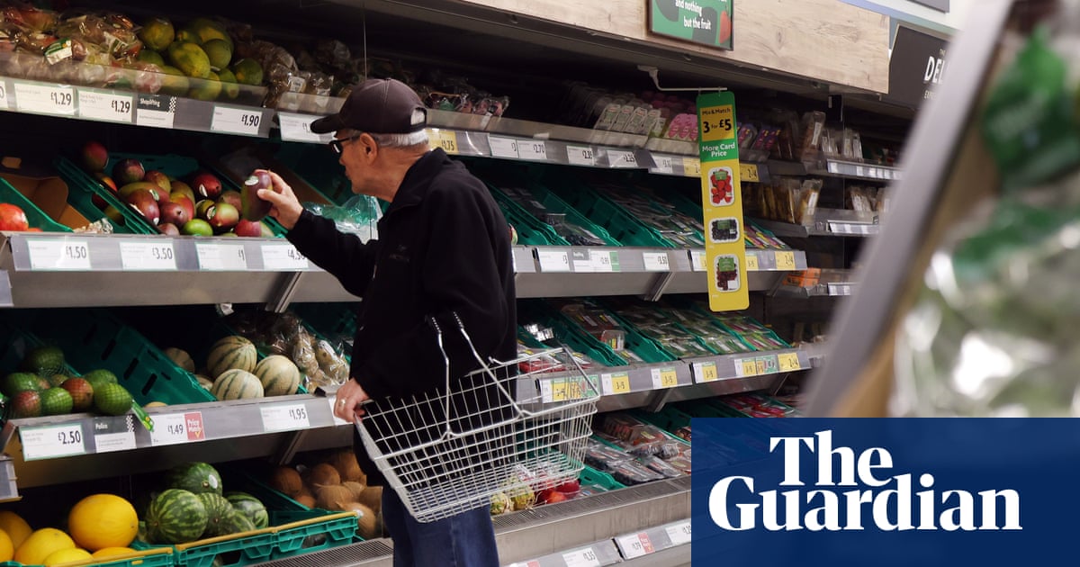 Supermarkets Warn Reeves That Tax Increases May Drive Up Food Prices – Mirror Brief